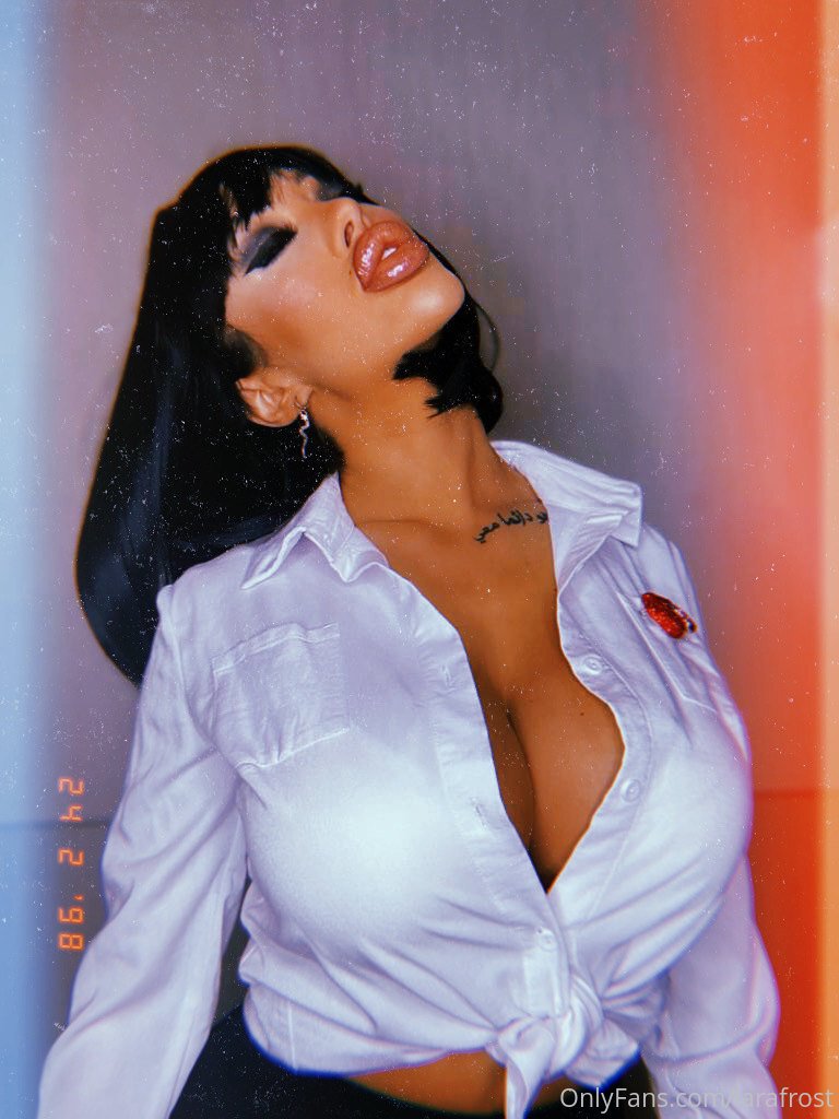 Blowjob Lips and a Crazy Body #GeCLObcn