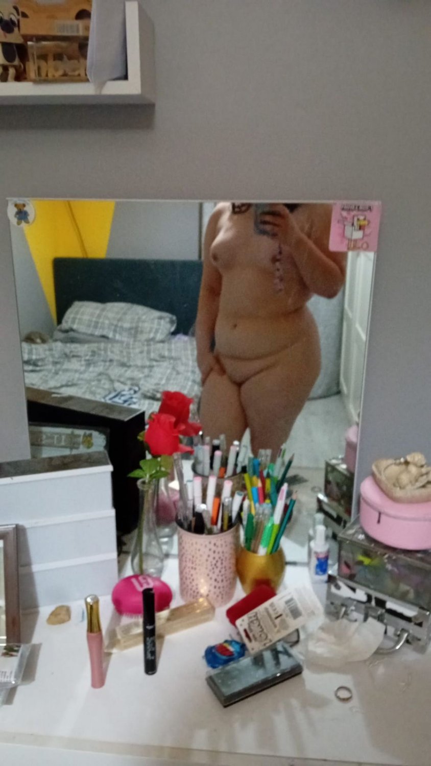 Dirty pig Emma exposed by cuck. Kik me to have your gf/wife exposed tonyal44 #bLWjFayd